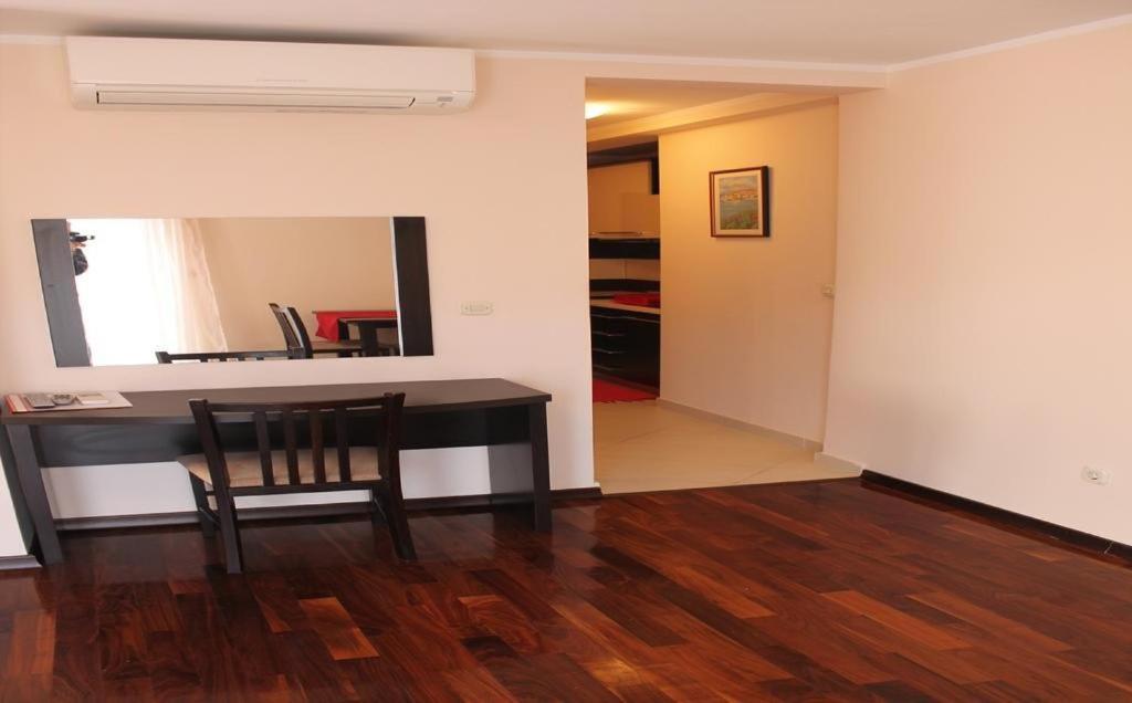 Apartments Logos ซัฟทัท ห้อง รูปภาพ