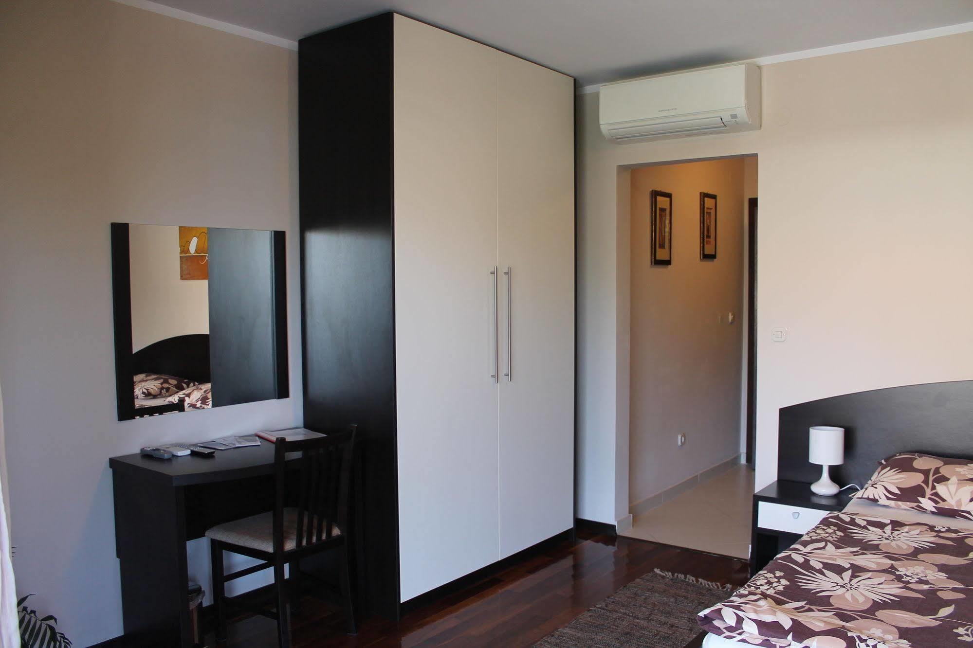 Apartments Logos ซัฟทัท ภายนอก รูปภาพ